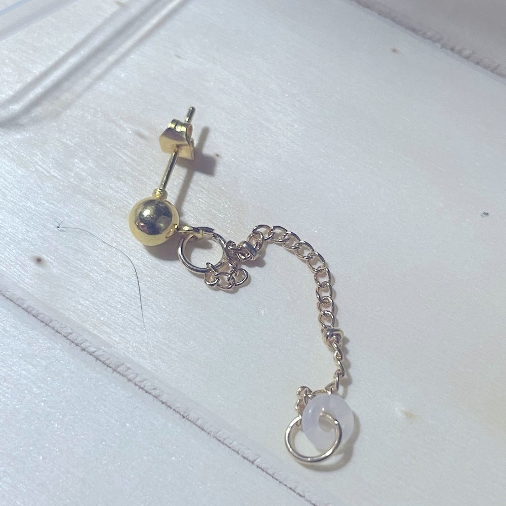 Large post gold earring earbud holder